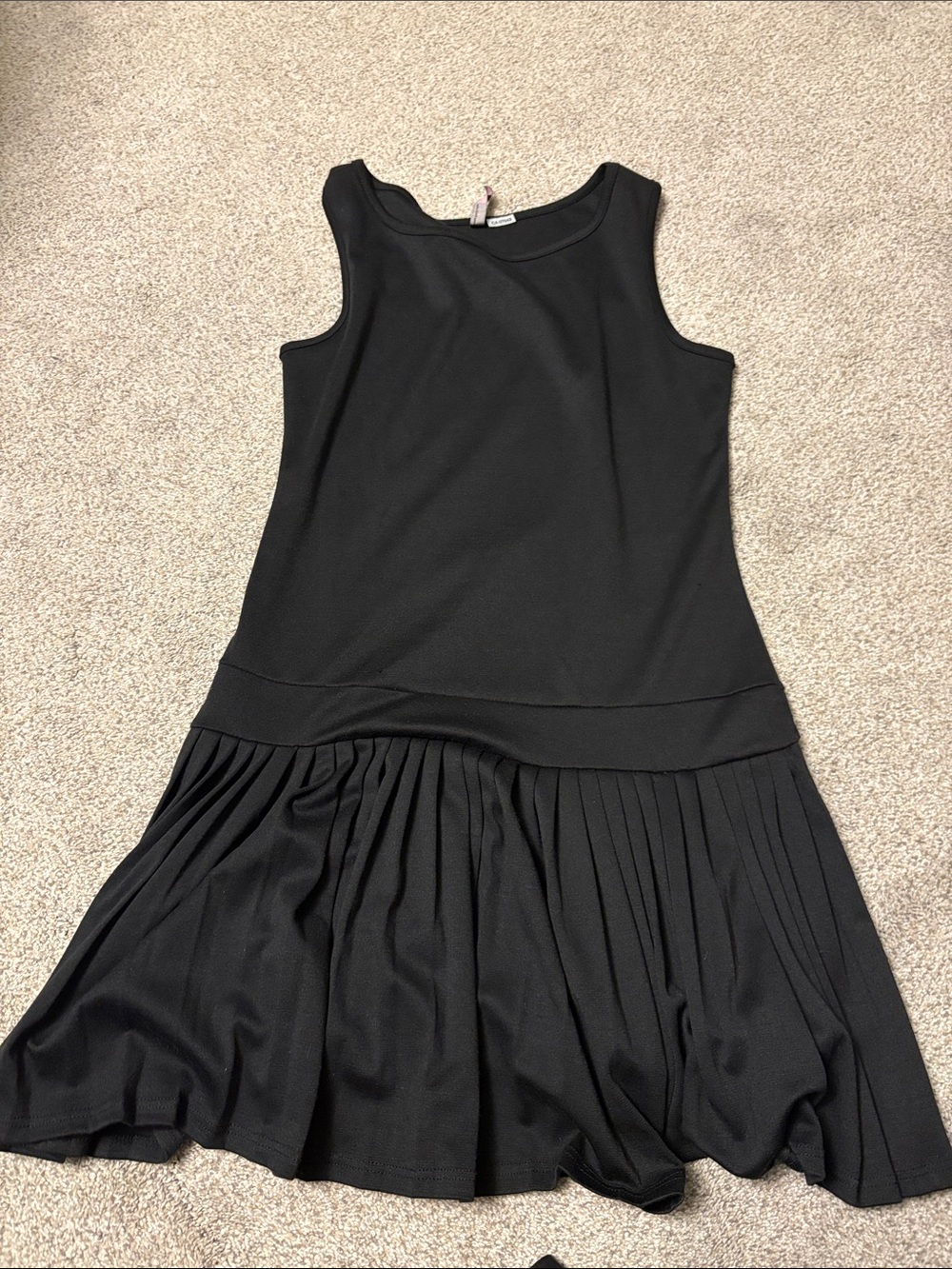Girls' Black Sleeveless Pleated Hem Dress